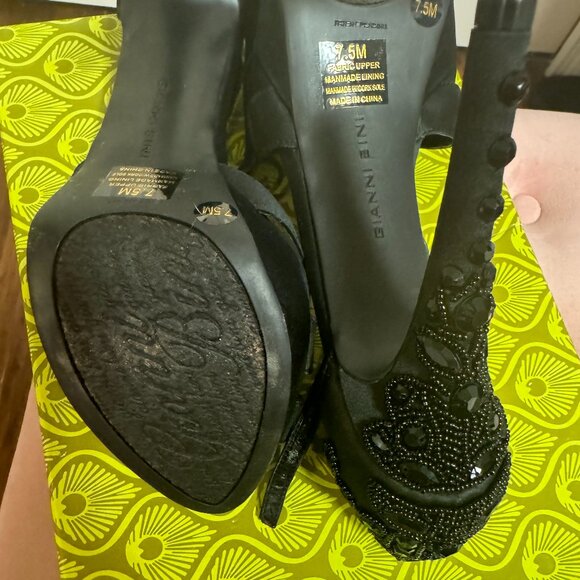 Gianni Bini Black Geneva Heels US 7.5 - Picture 6 of 7